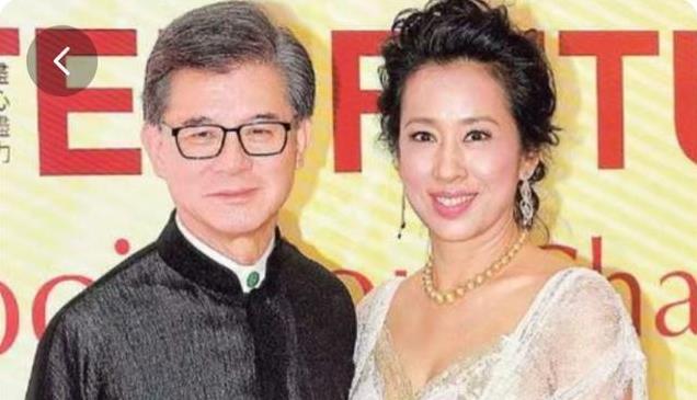 罗康瑞离婚再婚风波,追寻朱玲玲成笑谈,富豪人生难掩情感纠葛