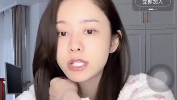 张馨月直播内涵吴千语，网友喊她闭嘴吧，别把林峯路人缘全败光