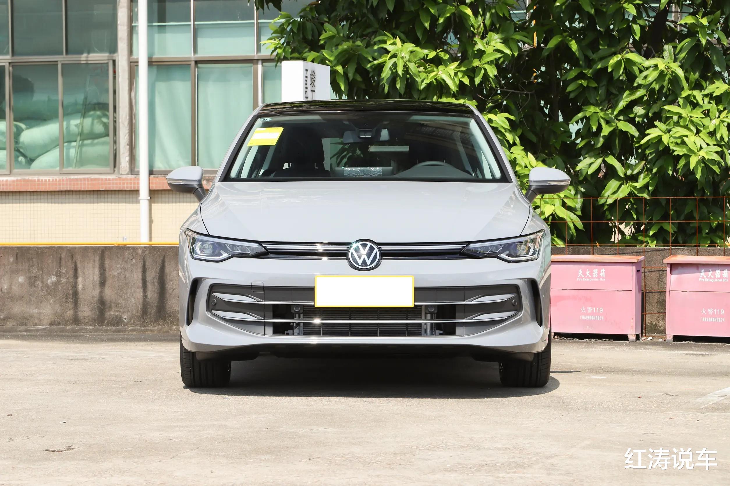 大众高尔夫外观帅气，灵活好开，底盘扎实，年轻人买它怎么样？