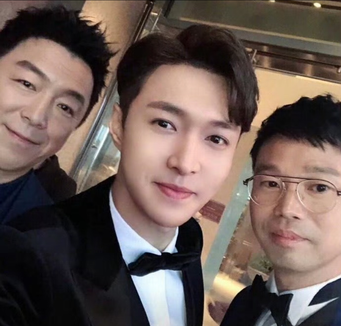 表面是兄弟，实际是老板，王迅之所以能火，离不开他的幕后操盘