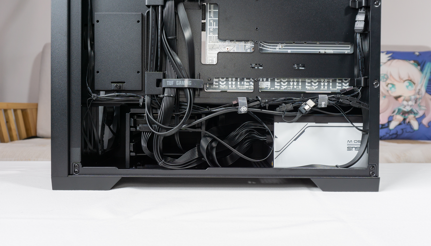 硬核電競風：用華碩TUF機箱打造RTX5060 Ti滿血戰斗堡壘