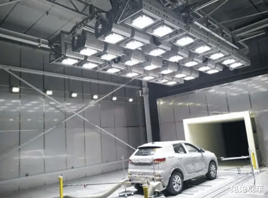 被汽车博主冤枉的5大反人类设计!真相:设计师没疯,是你没看懂