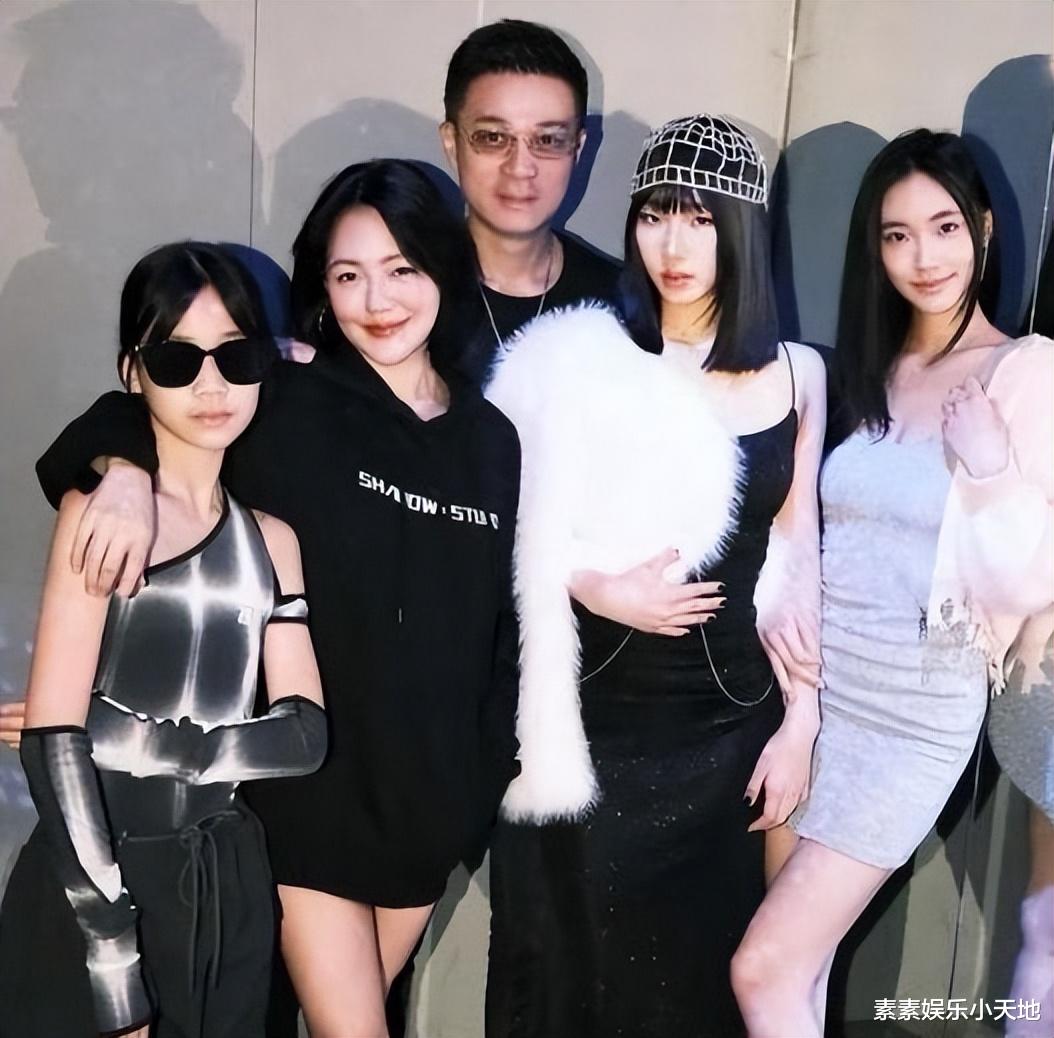 小S事业暂停,二女儿也跟着退圈,暂时退出娱乐圈所有活动