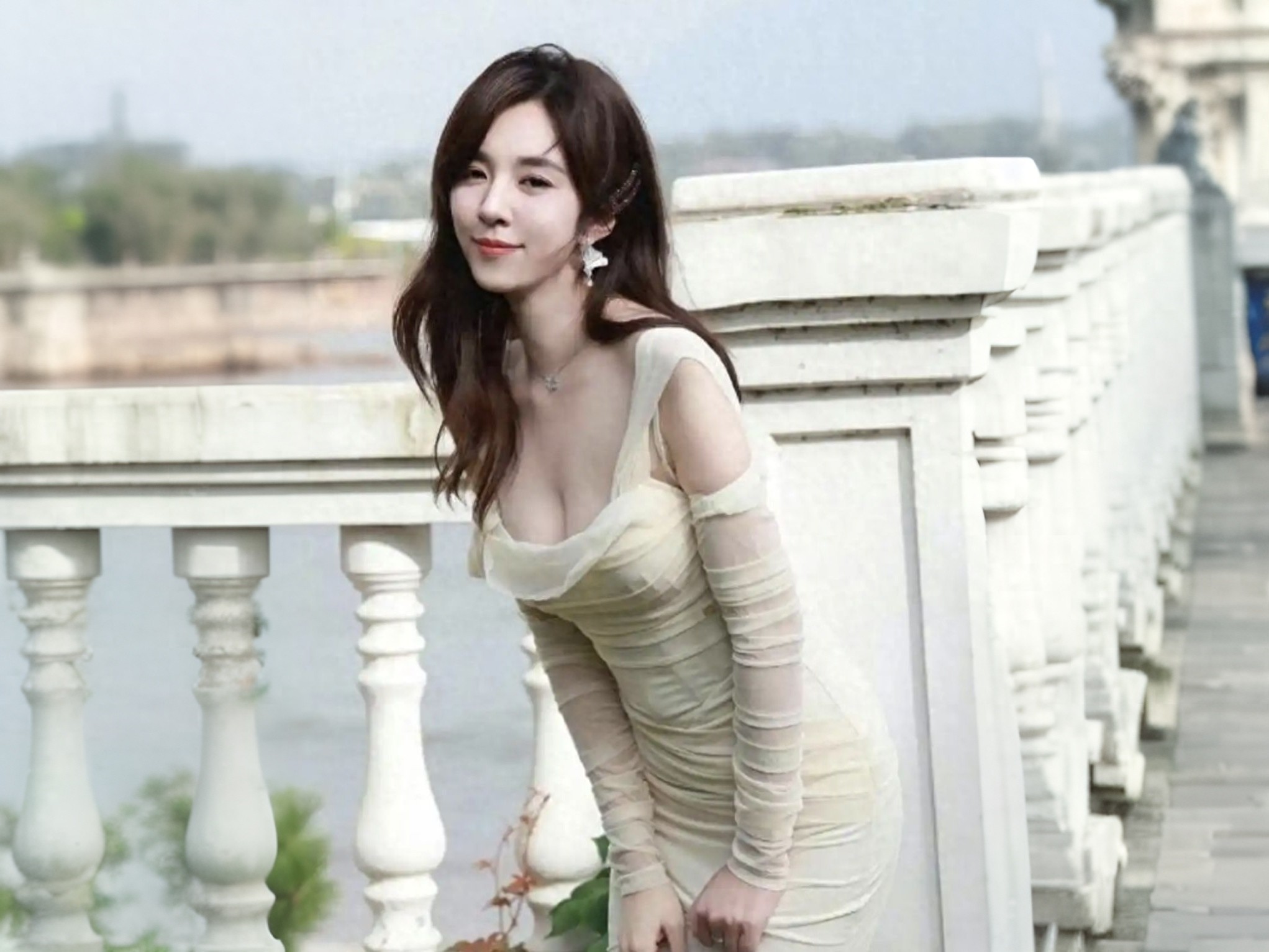 王晓晨真是人间尤物！这身材一出场就惊艳四座，绝了！