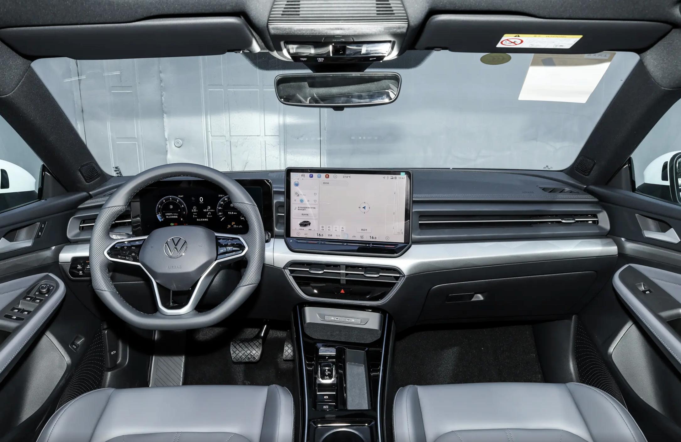 大众新款凌渡L，配1.5T动力，轴距2731mm，适合年轻人