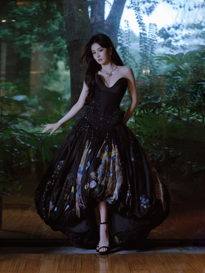 白鹿最新写真来袭