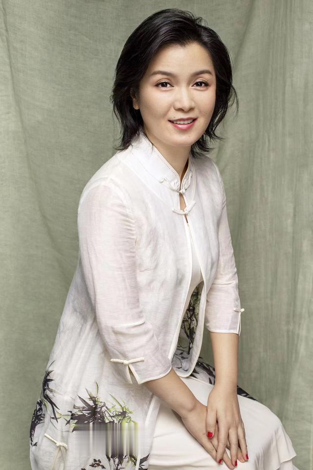 戏路常青的实力女演员肖辉