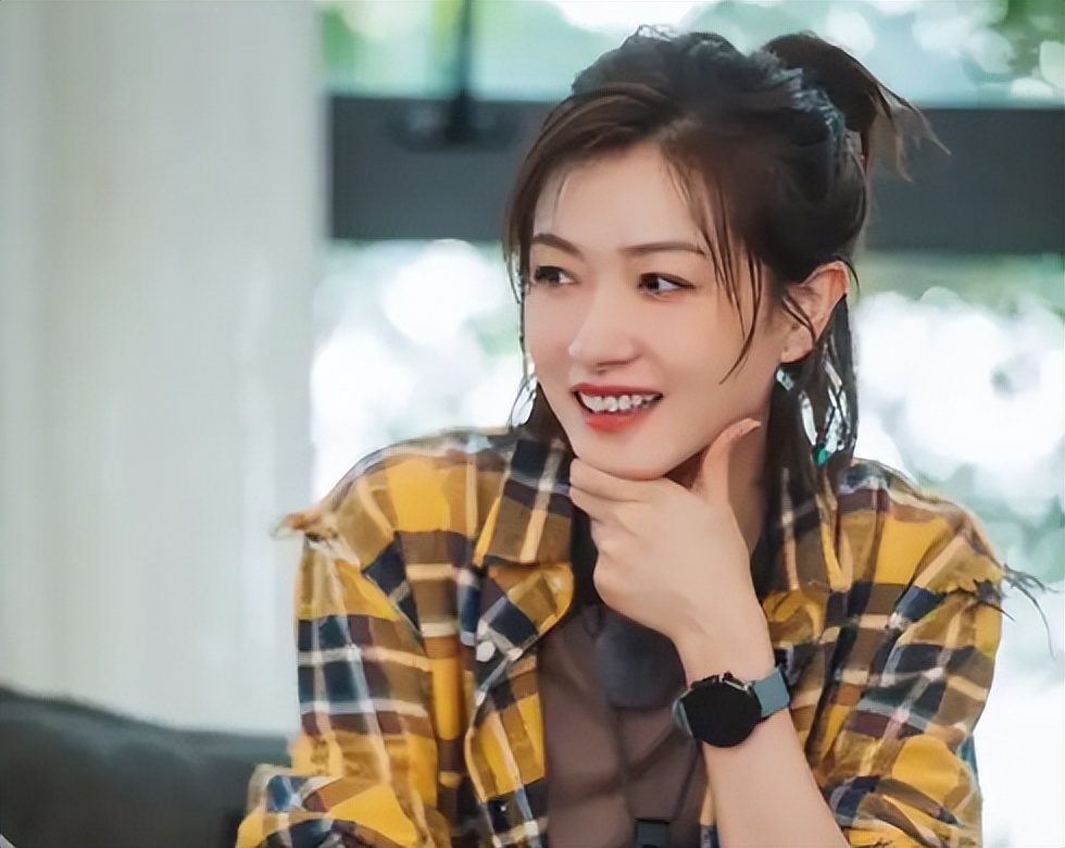 因长的太漂亮,七次拒绝导演“要求”被雪藏,43岁终凭实力走红