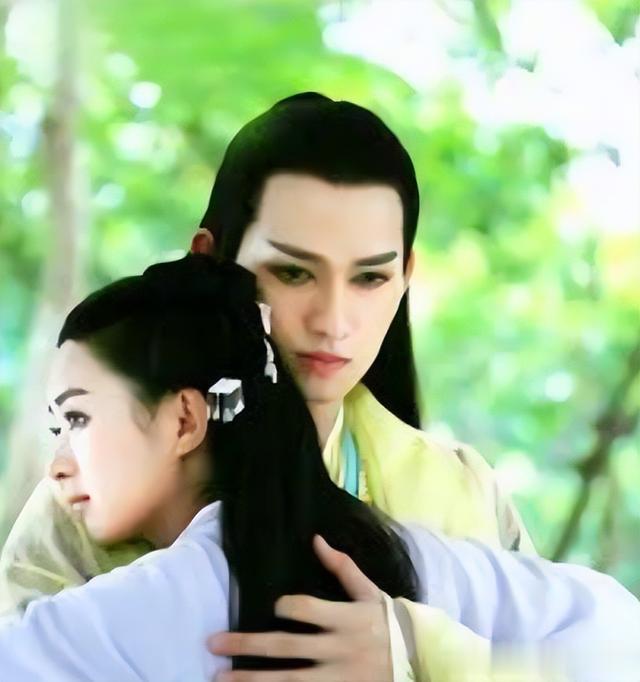 红得快,凉得更快的四位明星,以前是男神女神,如今“无人问津”