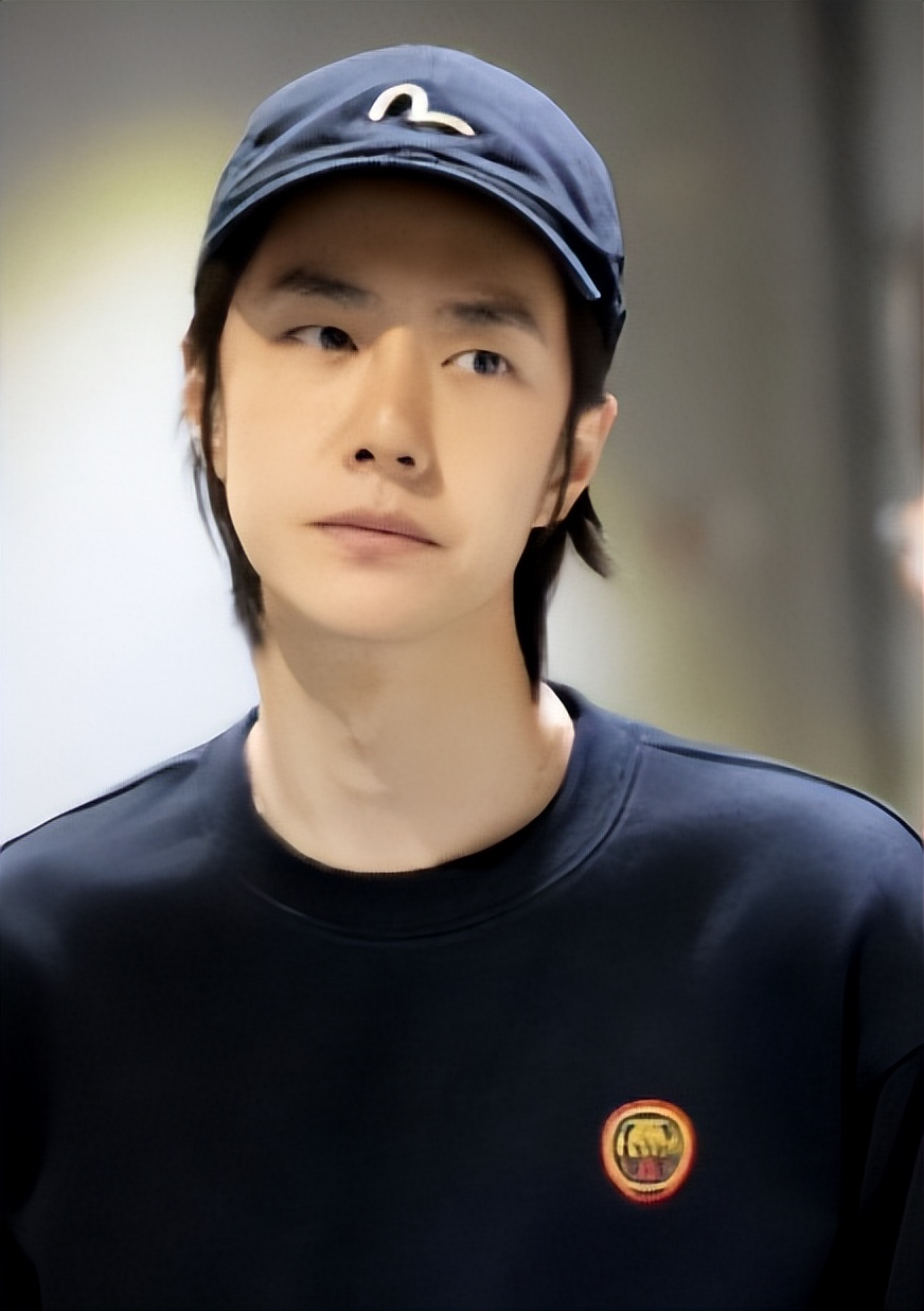 钱再多有什么用?28岁王一博手滑坠海,才懂陈道明那番话的含金量