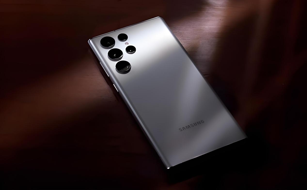 2亿像素拍星空,骁龙8Gen2加持,三星高端旗舰为何跌至5829元?