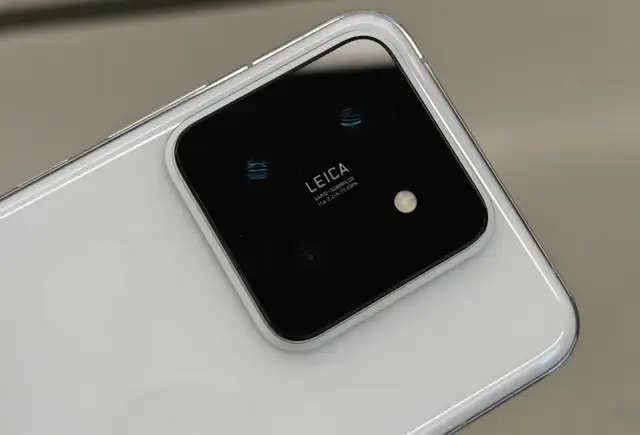 降了2000元，16GB內存+1TB存儲，小米的小屏旗艦應該到了清倉時刻！