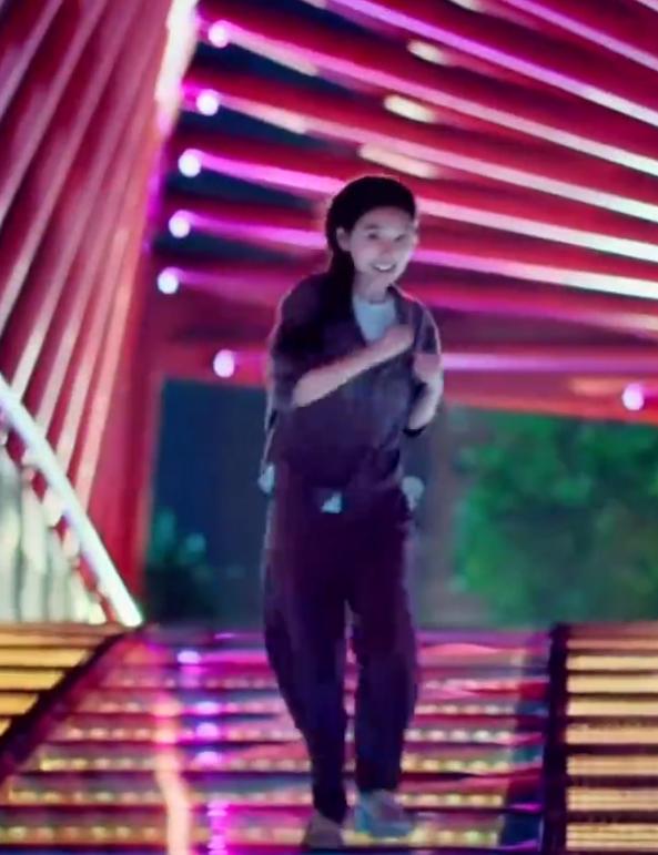 内娱三大名场面:陈都灵跳舞孟子义唱歌章若楠跑步,都有点小尴尬