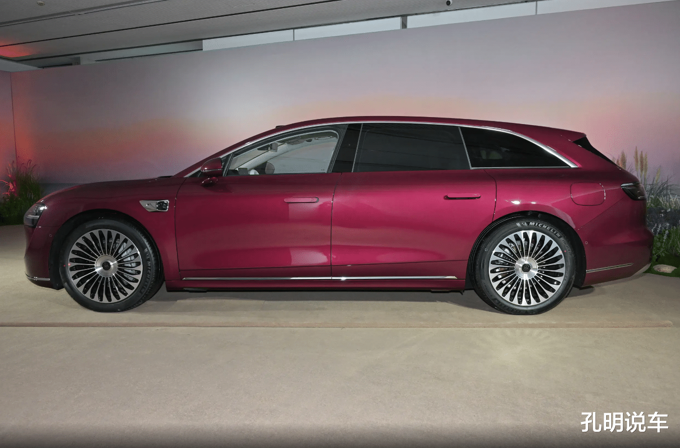 新势力“瓦罐”有点东西，享界S9T预售32.8万起，旅行车有市场？