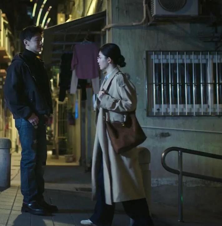 文咏珊生娃被质疑是“代孕”，她怀孕进组，安岚参加婚礼时有孕肚