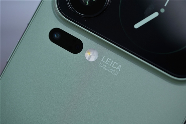 妙享背屏秒變游戲掌機！小米17 Pro圖賞