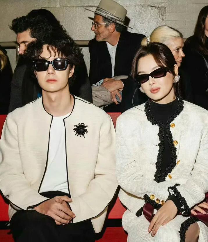 香奈儿大秀，辛芷蕾咖位暴露和王一博热聊，权志龙狗啃油头超抢镜