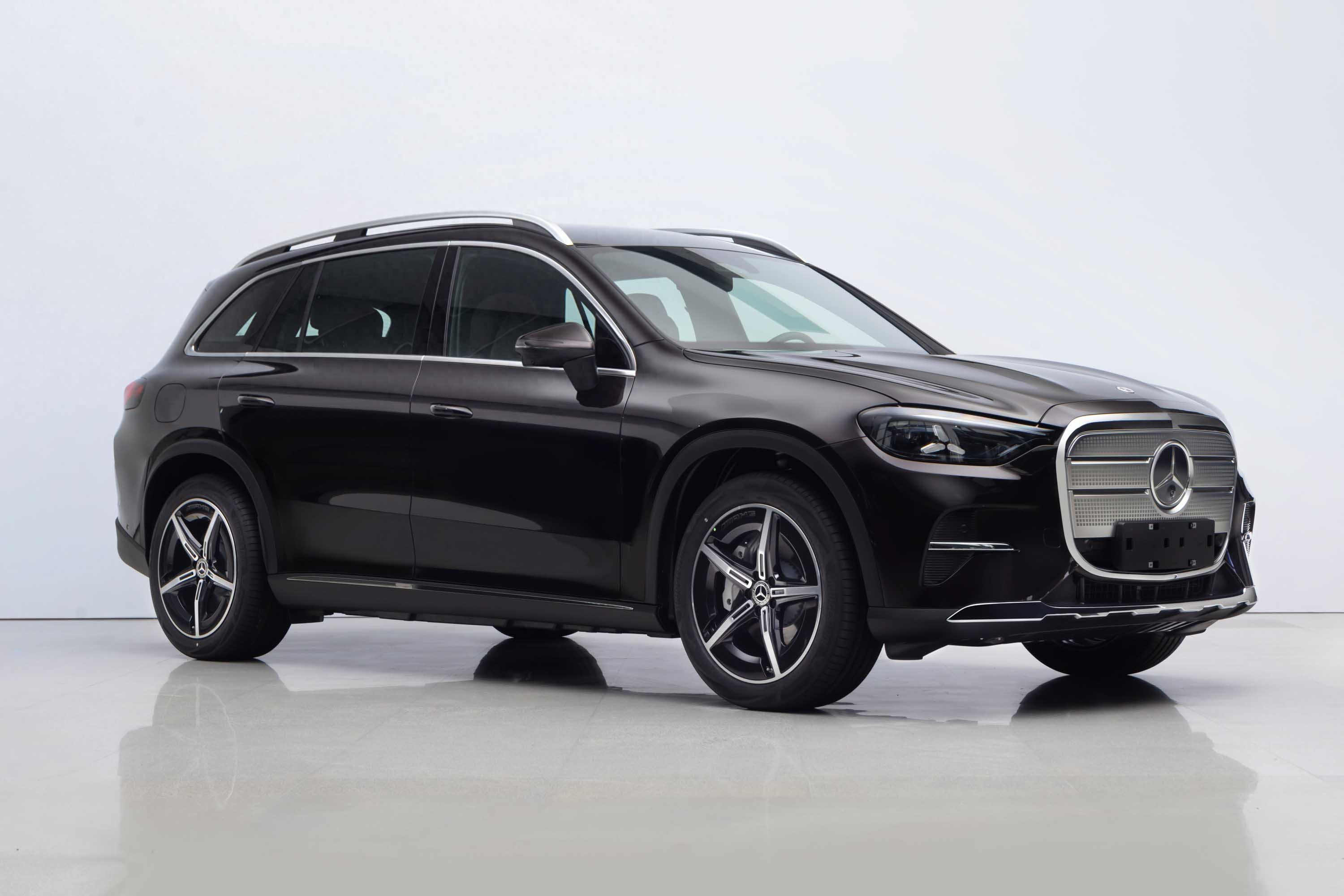 奔驰GLC EV轴距超3米，首秀盾形复古格栅