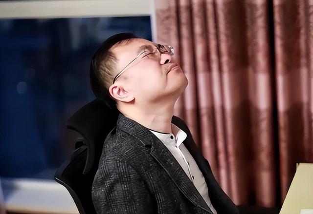 十亿能换来一命!47岁蔡磊晒出自己近况,渐冻症第六年他还在坚持