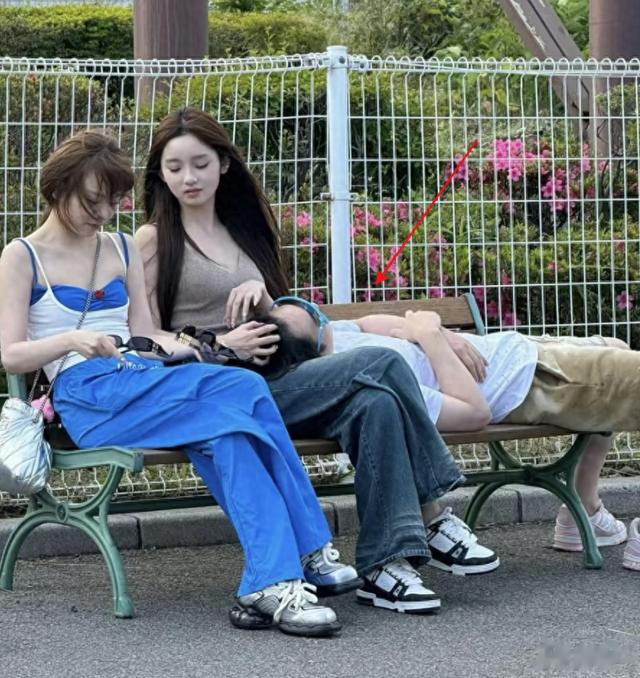 懒懒自爆做美容项目，谁注意她的素颜脸？整没整一目了然