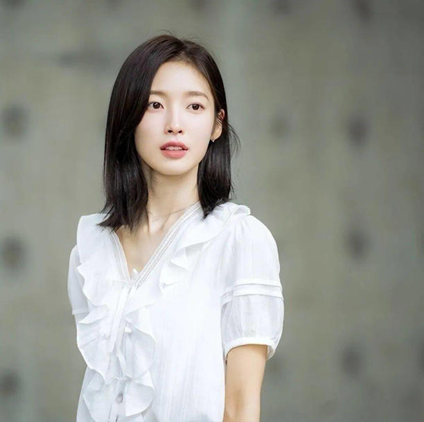 韩女团成员跨界演剧,实现爱豆向演员平稳转型