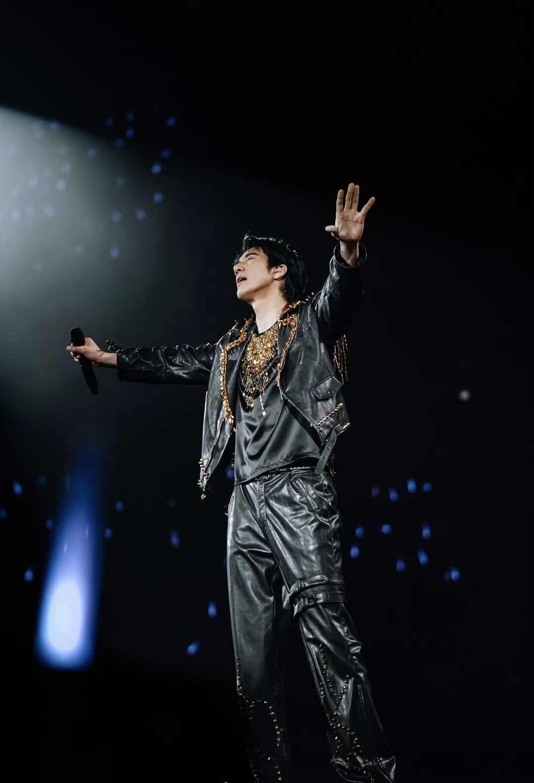 王力宏重磅回归《天赐的声音》，能否洗净黑料再登巅峰？