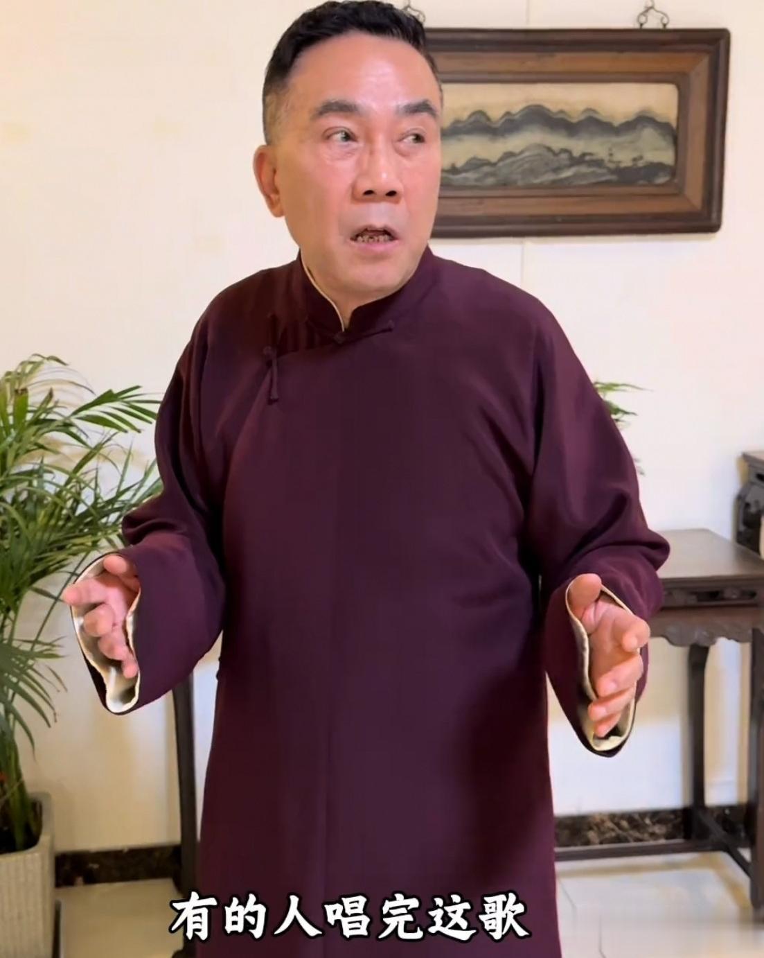 风波升级！姜昆被曝国外过节后，杨议发视频内涵，担心的事发生了