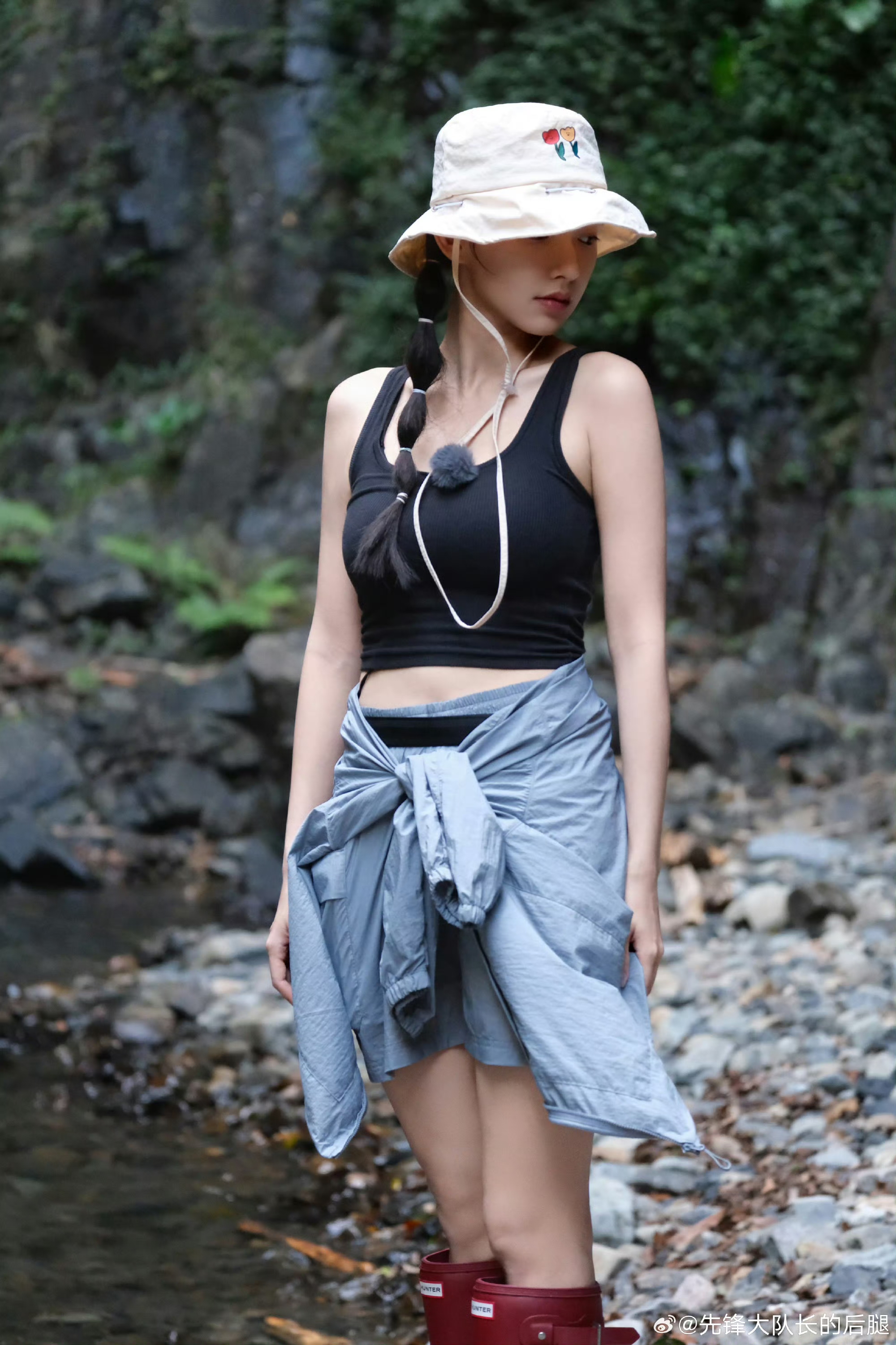 程潇 户外穿搭 靓女什么时候都美！