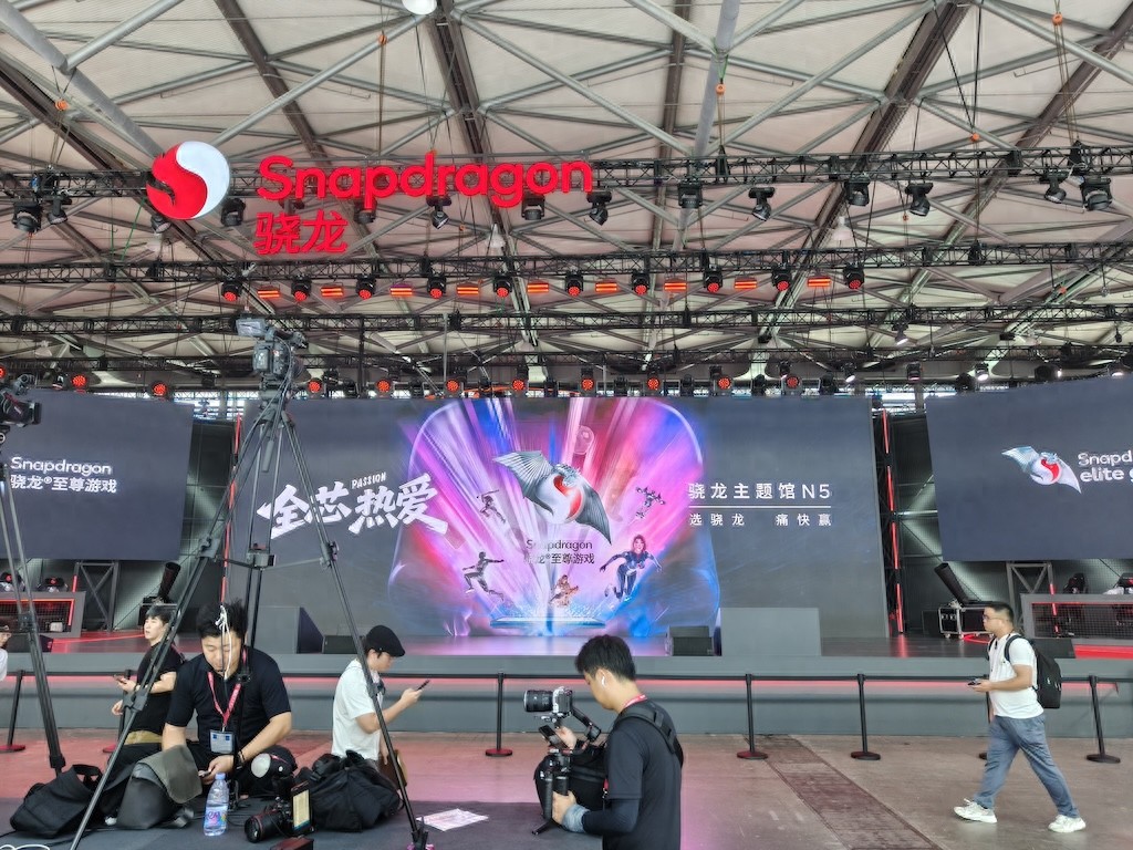 游戲之外，芯片巨頭不小心露出了第三增長曲線