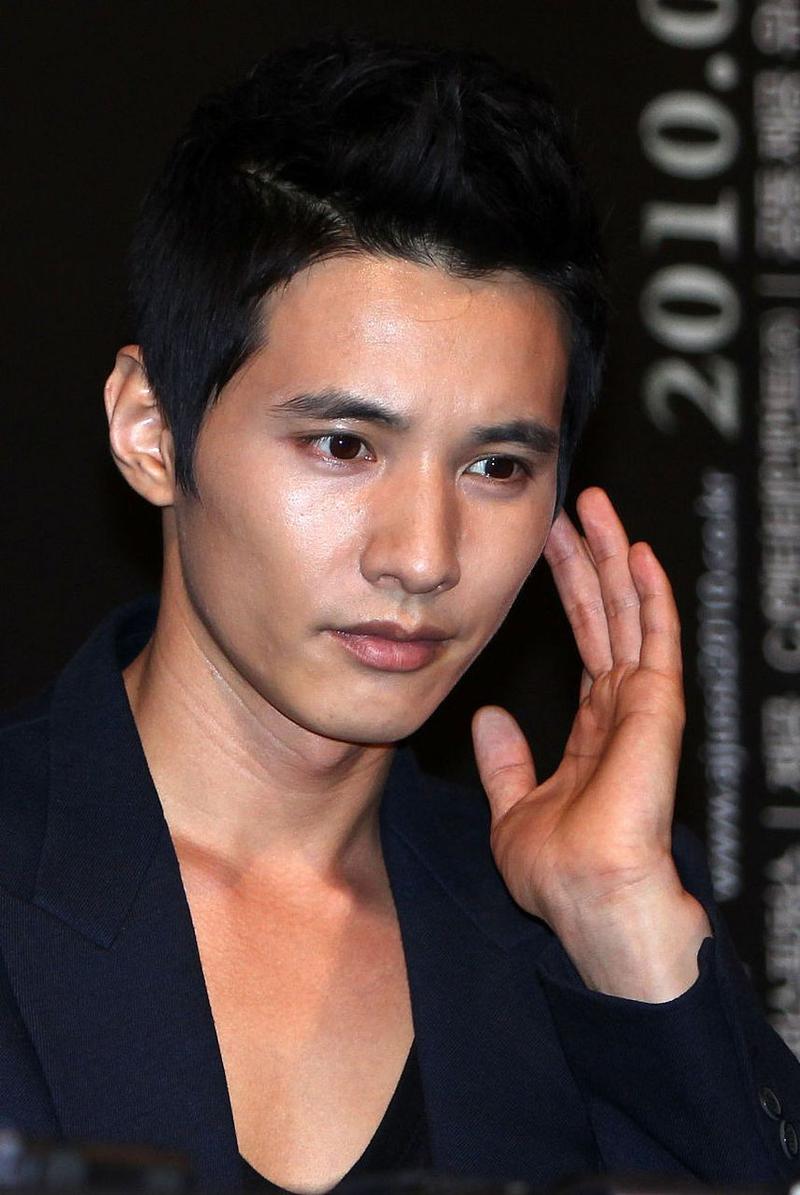 不查不知道,一查吓一跳!元彬在韩娱的影视圈是大佬级别的存在