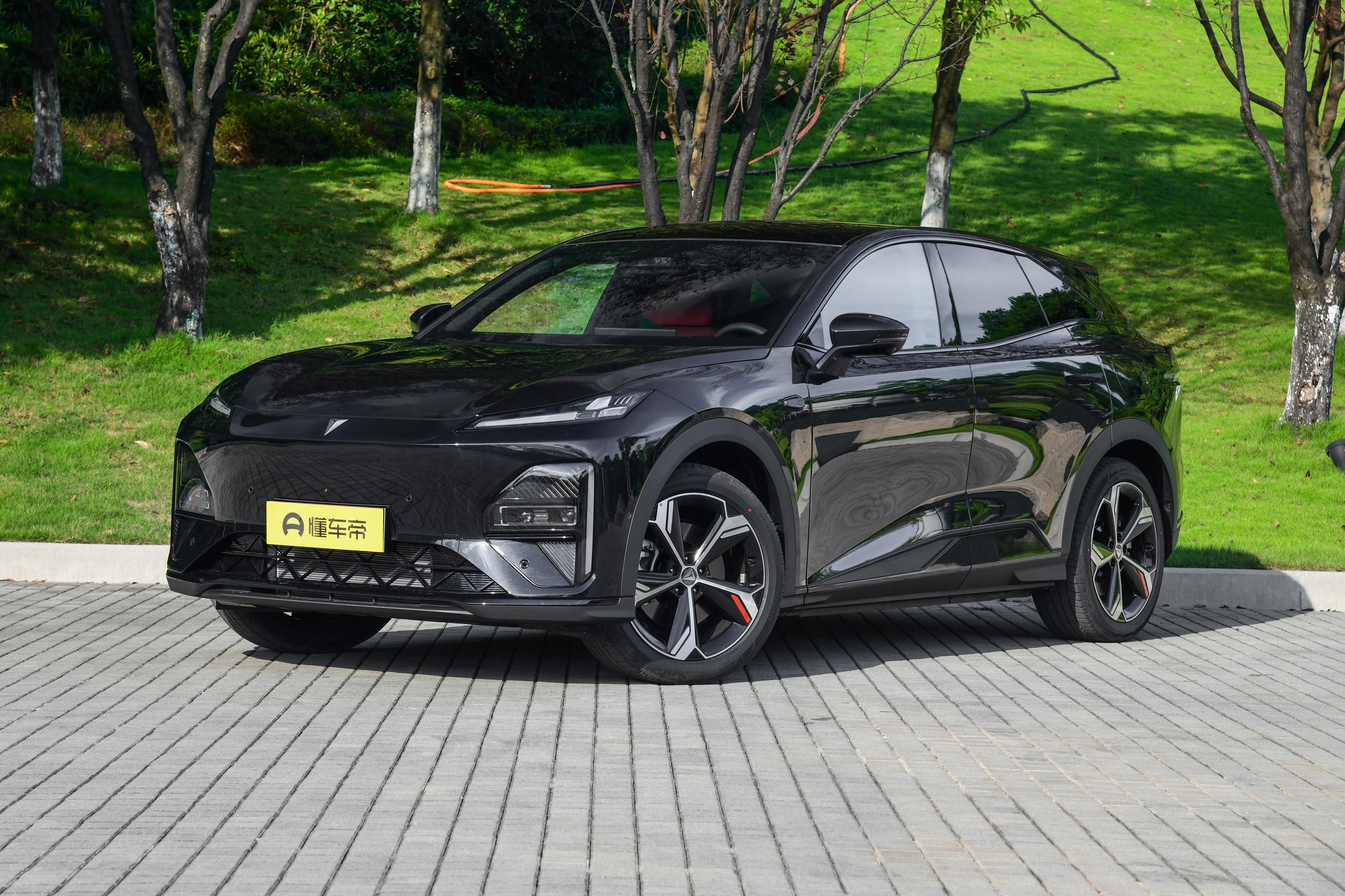 入门即高配！标配FSD悬架，2026款深蓝S07到底香不香？