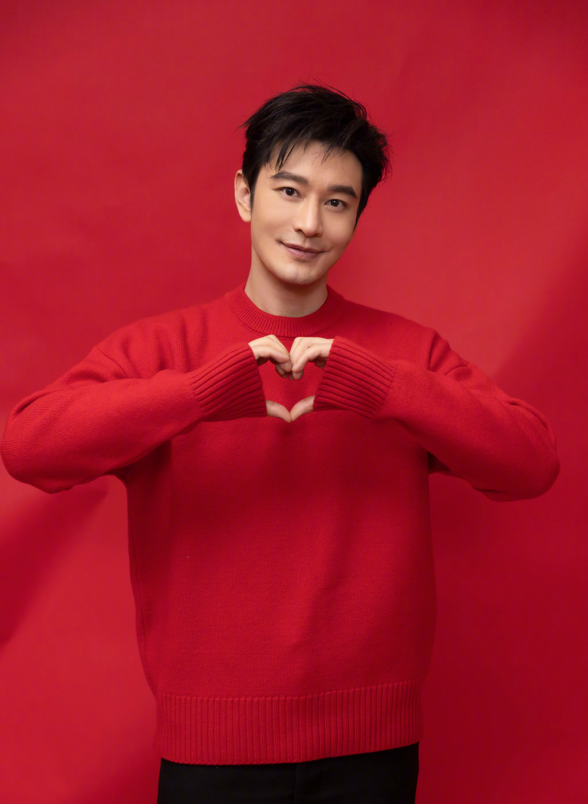 离婚3年，48岁的黄晓明再次官宣喜讯，已成为杨颖高攀不起的存在