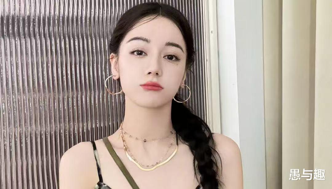 7月25日追剧日历，8部热播剧更新，悬疑剧《扫毒风暴》即将收官