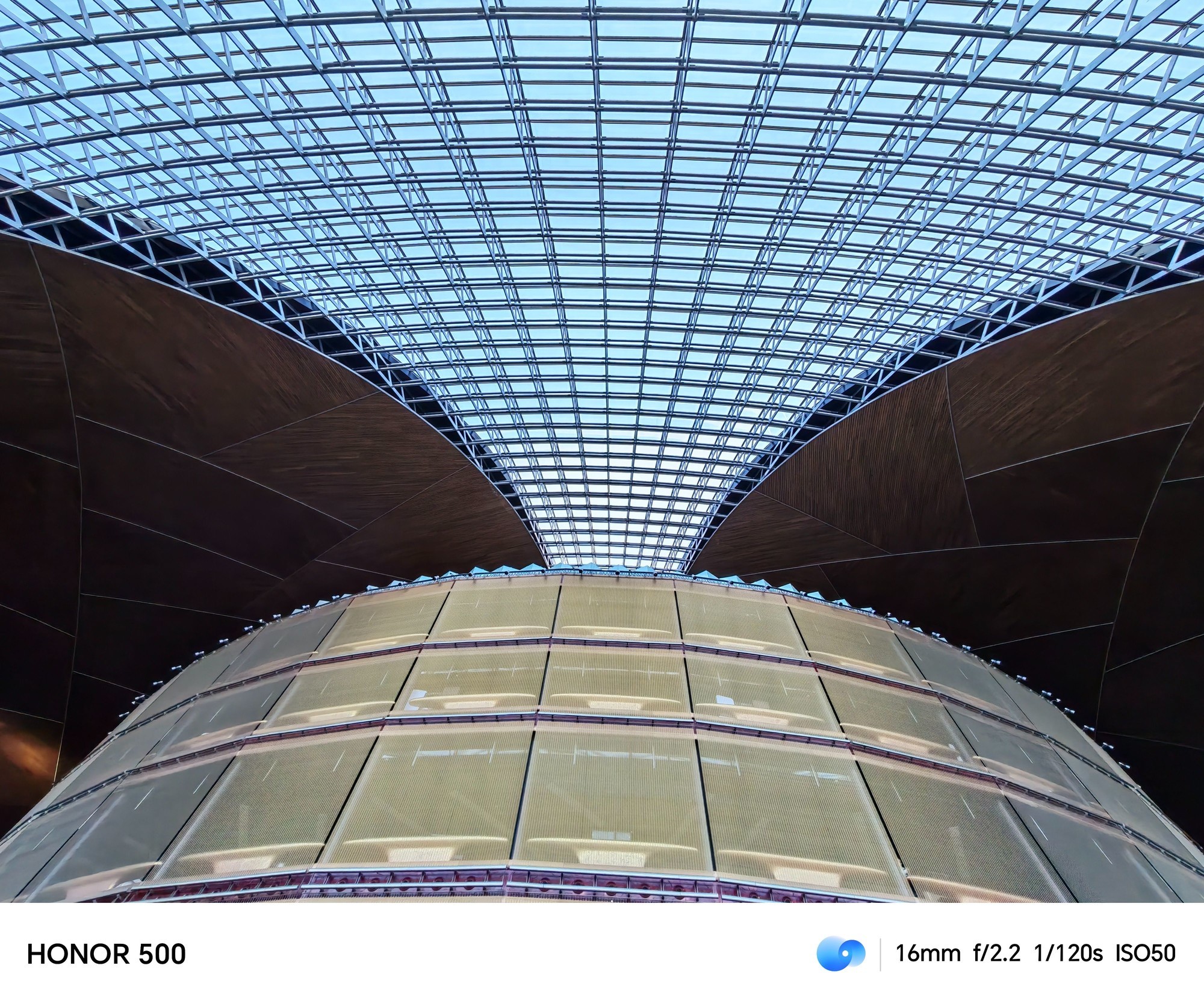 2000元檔位值得買的手機：對比完四款新機 我首選榮耀500