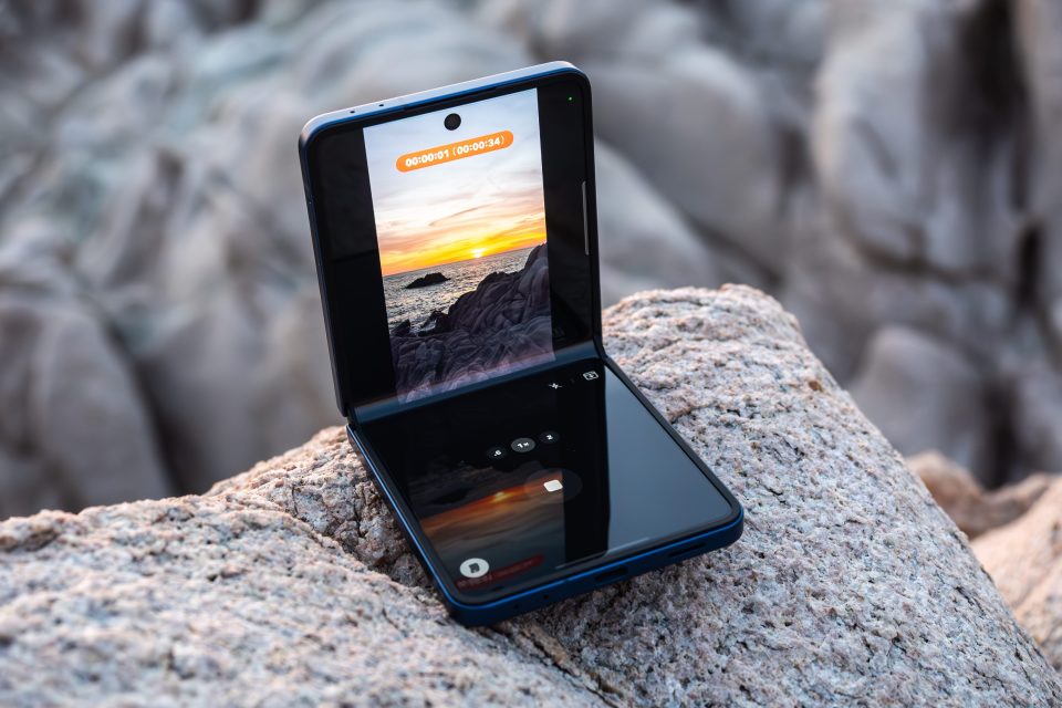 三星Z Flip7深度體驗：其實真打動我的，不是超窄邊框外屏