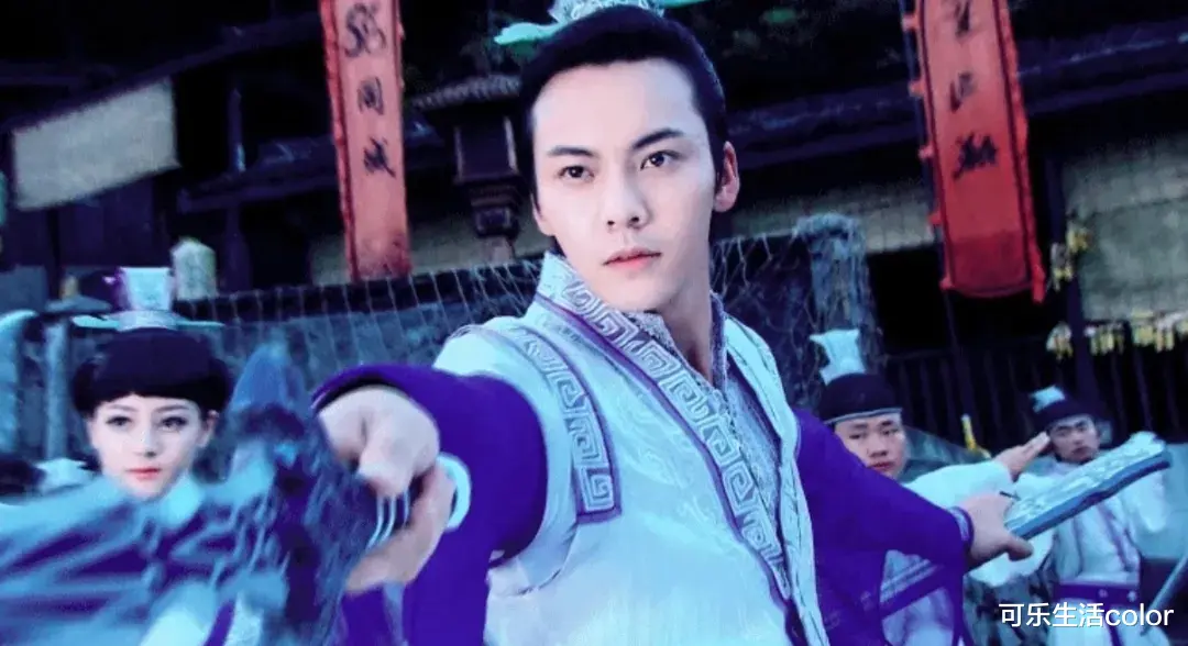 陈伟霆太好命!新剧人设清奇,北上捱咗多年终于爆啦~剧照秒变表情包大全