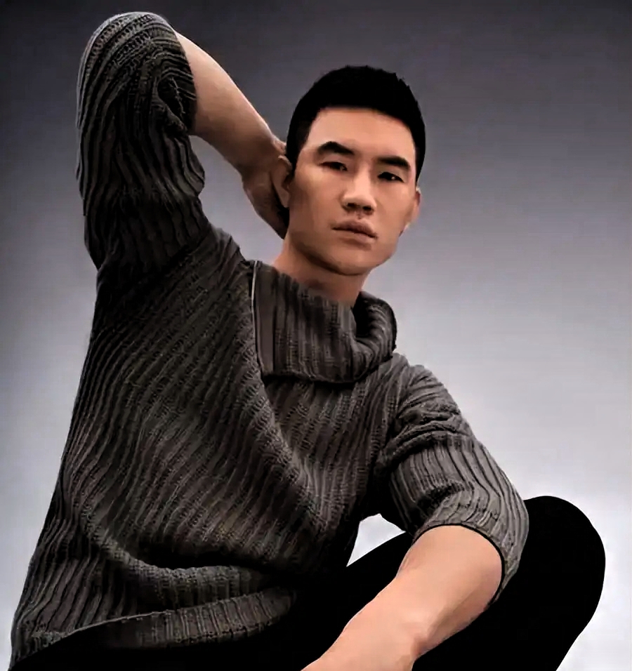 嘎子哥又传热搜，法院出手追加800万债务，刚晒照老婆没跑两个月