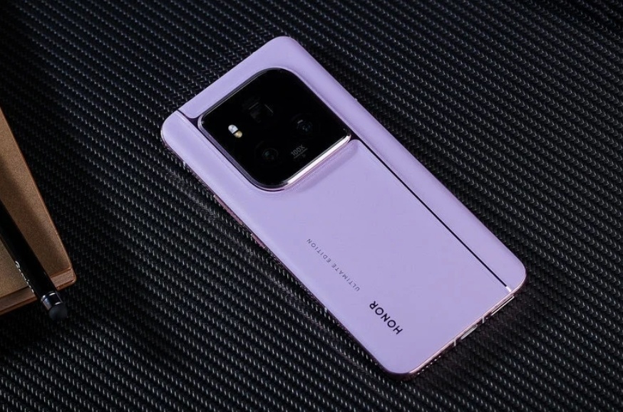 荣耀用力过猛,从6999元跌至3699元,高端旗舰近乎“半价”清仓