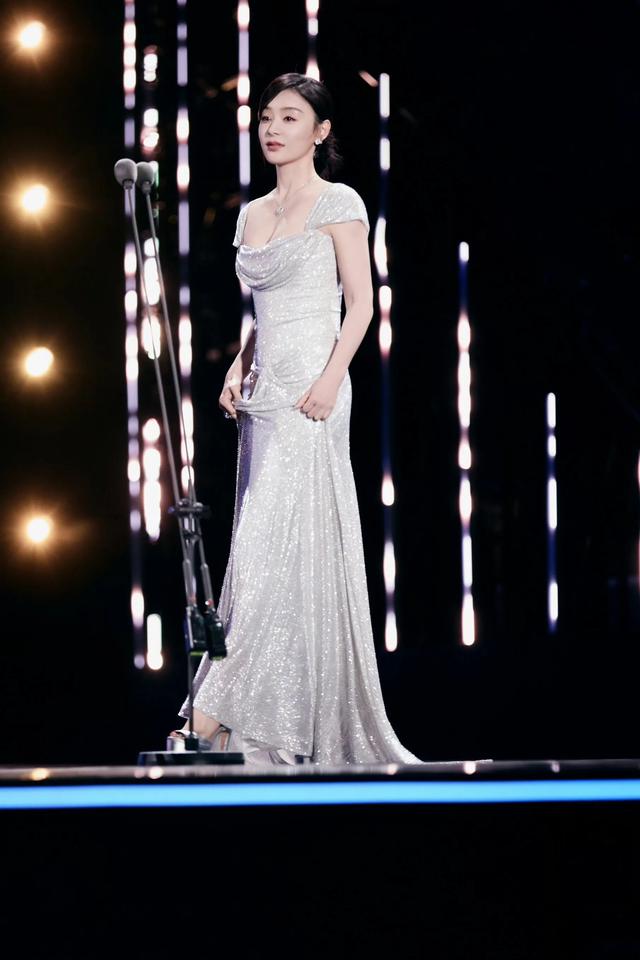 袁姗姗性感图片