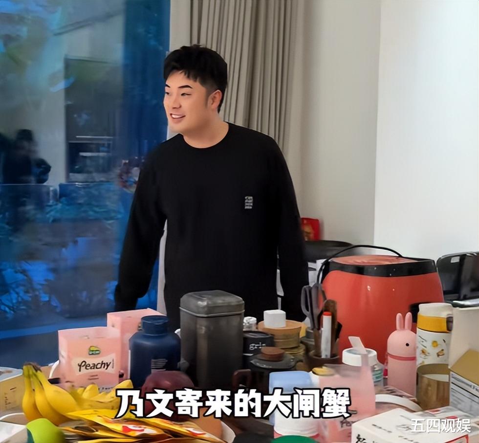 号称娱乐圈“酒神”的陈赫，遇上尹正大败而归，他忘记了尹正是个内蒙人