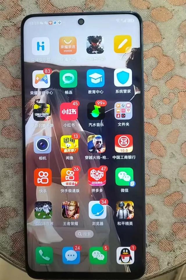 300多元的夏普zero2骁龙855神机!略带“微曲面”新视角