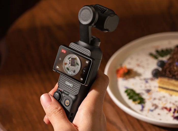 大疆國民級Pocket 3狂降價，是背刺用戶還是繃不住了？