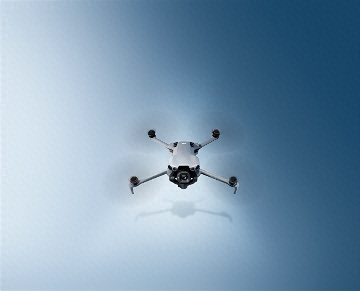 4788元起!大疆DJI Mini 5 Pro正式发布:一英尺大底里程碑之作