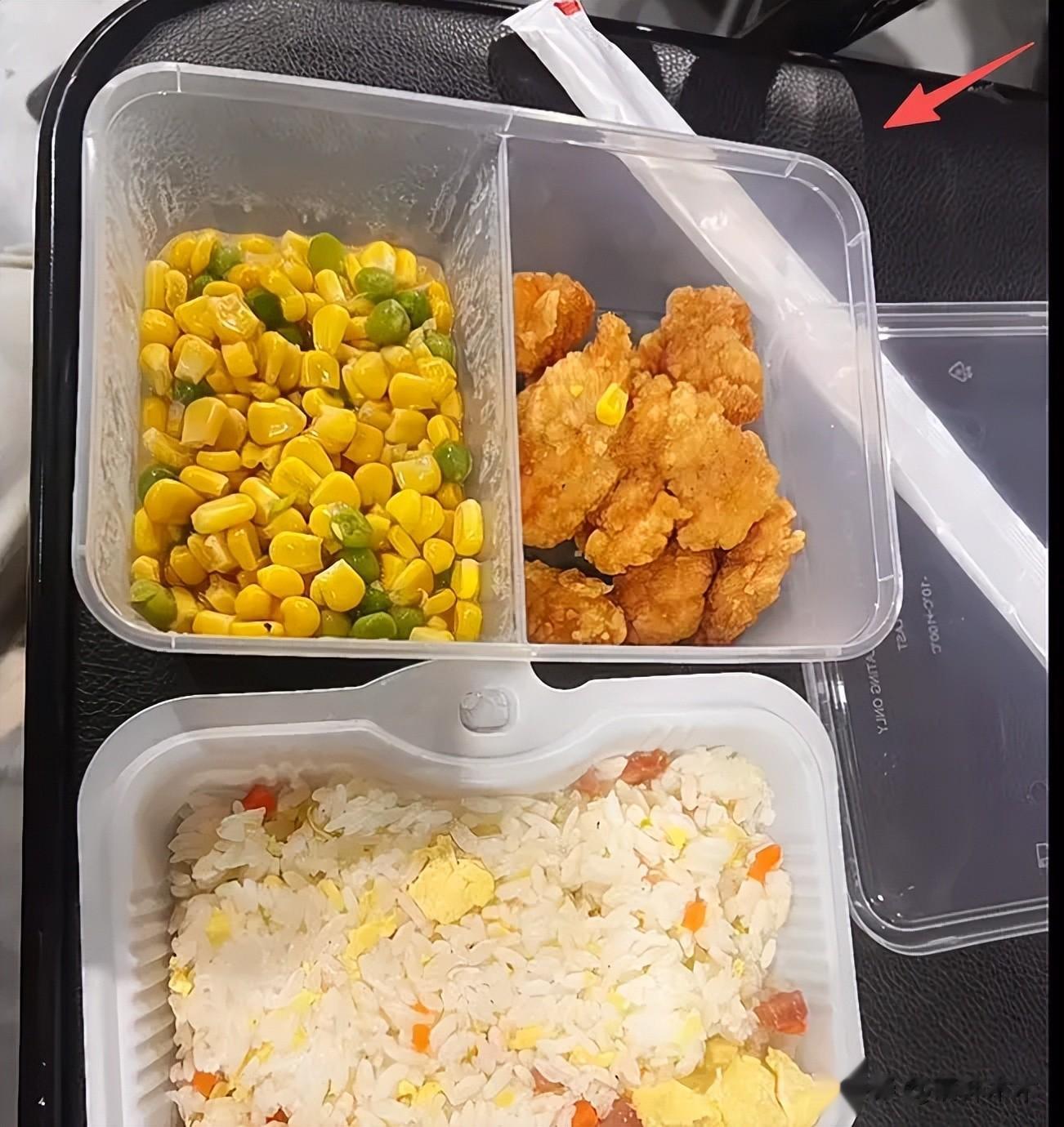 春晚幕后伙食曝光，明星彩排也吃盒饭，湖北春晚有热汤获好评