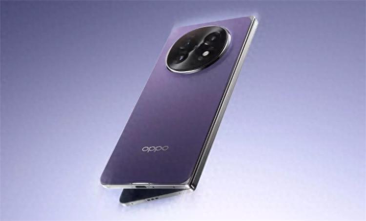 疑似OPPO新款大折疊曝光，電池6開頭，比直板Ultra還輕薄
