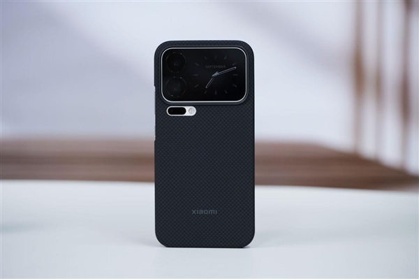 妙享背屏秒變游戲掌機！小米17 Pro圖賞