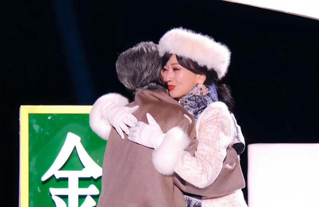 演员叶童凌晨发文回应《乘风2025》夺冠:发掘了自己更多的潜能