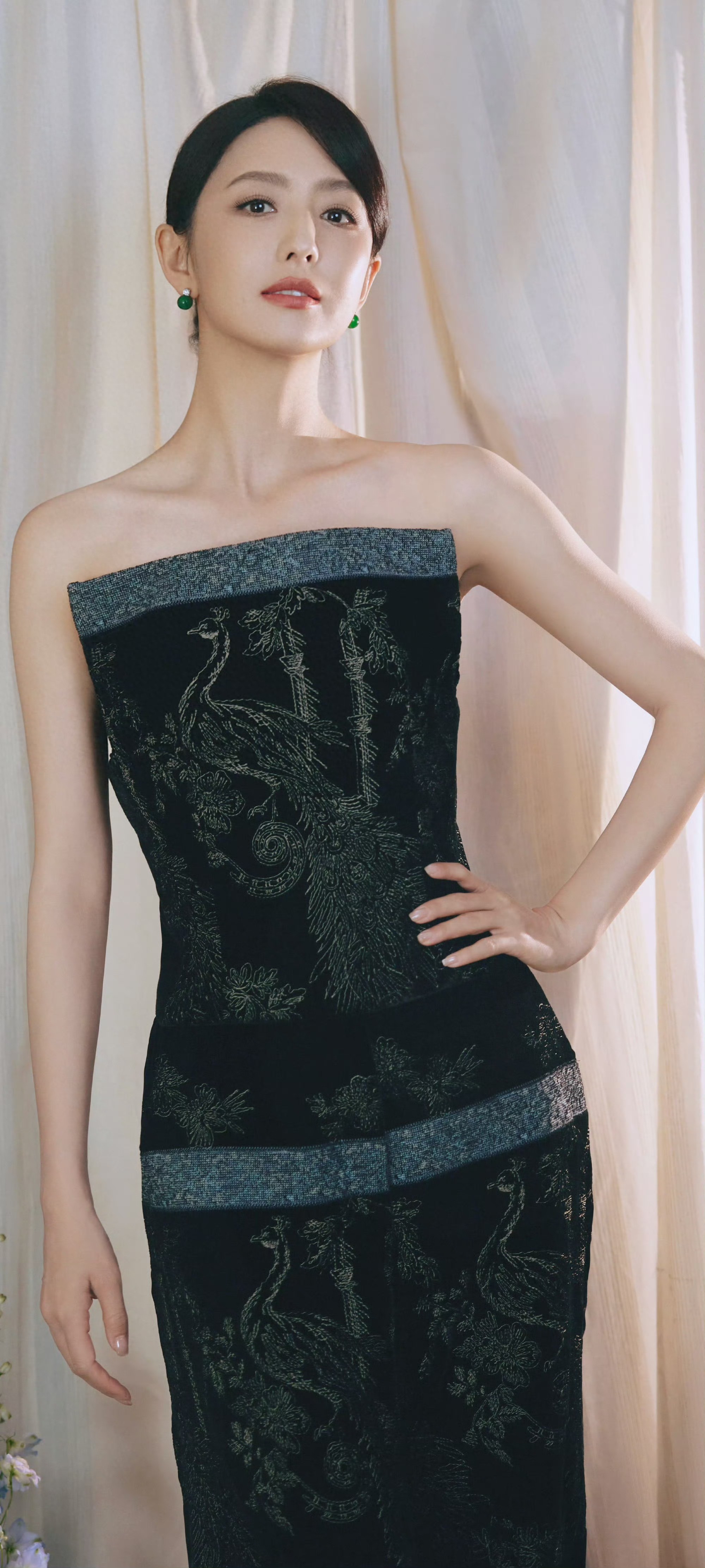 佟丽娅的锁骨太精致了