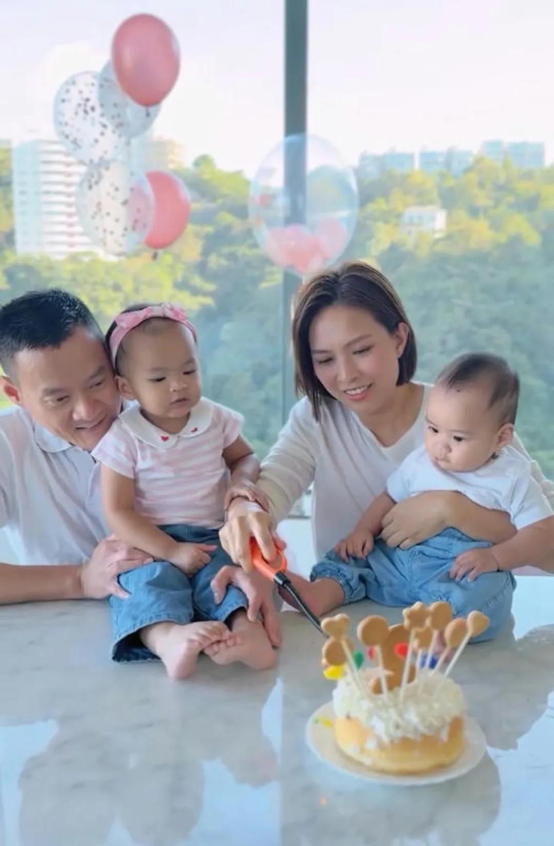 44岁前港姐与医生老公庆女儿两岁生日，一对子女超可爱劲抢镜