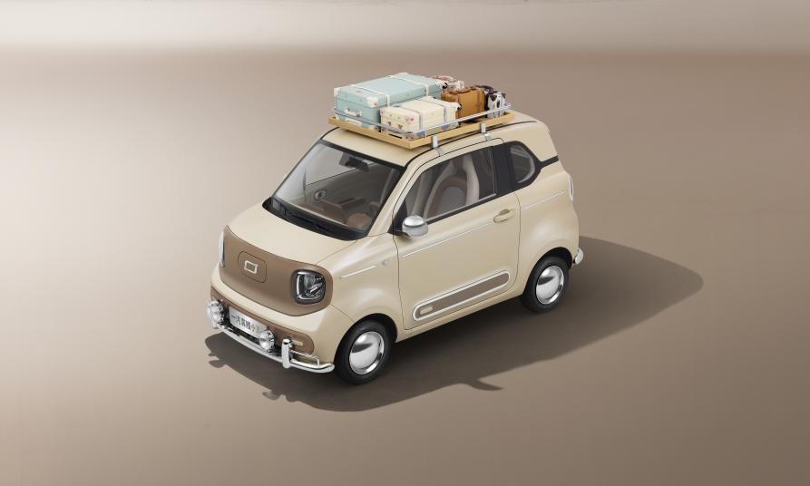 马年时尚新出装，开一汽奔腾小马摩登马，出门心情天天都夯足